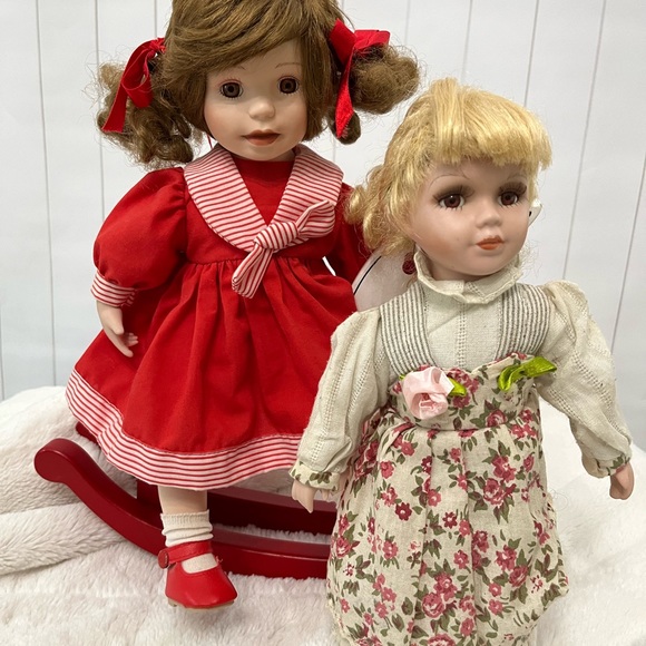 Porcelain doll on rocking horse - Picture 2 of 10